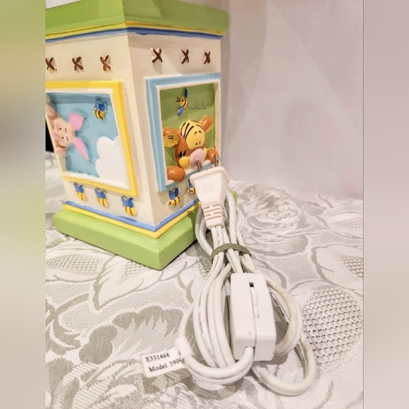 Winnie the Pooh and friends nursery night lamp.  Piglet, Eeore and Tigger - Picture 5 of 11